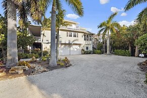 The Palm and Shell Captiva Island Private Luxury Home With Pool hot tu