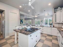 The Palm and Shell Captiva Island Private Luxury Home With Pool hot tu