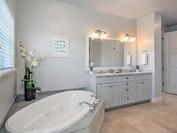 The Palm and Shell Captiva Island Private Luxury Home With Pool hot tu