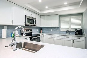 Sundial Beach Resort by Dream Vacation Rentals