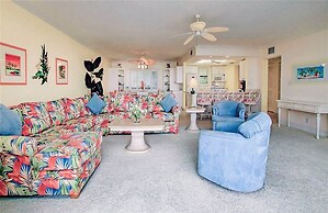 Sundial Beach Resort by Dream Vacation Rentals