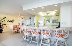 Sundial Beach Resort by Dream Vacation Rentals