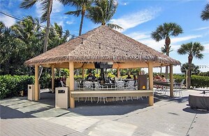 Sundial Beach Resort by Dream Vacation Rentals