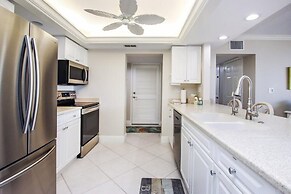 Sundial Beach Resort by Dream Vacation Rentals