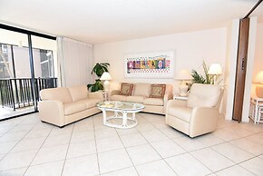 Sundial Beach Resort by Dream Vacation Rentals