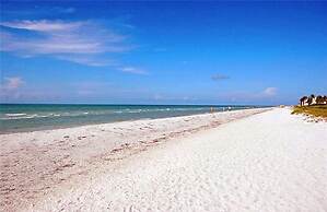 Sundial Beach Resort by Dream Vacation Rentals