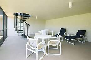 Sundial Beach Resort by Dream Vacation Rentals