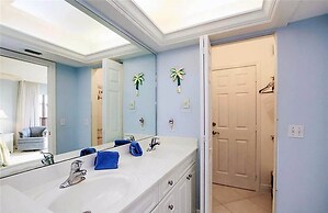 Sundial Beach Resort by Dream Vacation Rentals