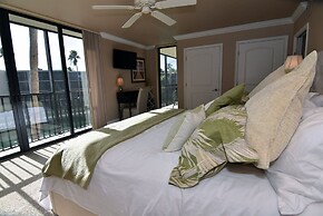 Sundial Beach Resort by Dream Vacation Rentals