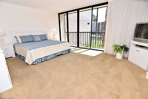 Sundial Beach Resort by Dream Vacation Rentals