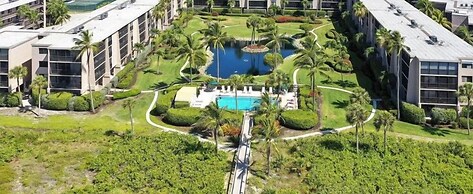 Sundial Beach Resort by Dream Vacation Rentals