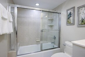 Sundial Beach Resort by Dream Vacation Rentals