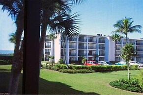 Sundial Beach Resort by Dream Vacation Rentals