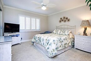 Sundial Beach Resort by Dream Vacation Rentals