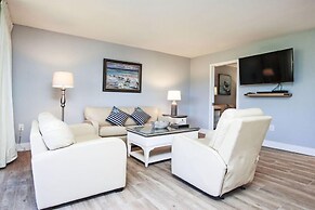 Sundial Beach Resort by Dream Vacation Rentals