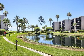 Sundial Beach Resort by Dream Vacation Rentals