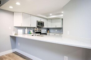 Sundial Beach Resort by Dream Vacation Rentals