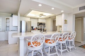 Sundial Beach Resort by Dream Vacation Rentals