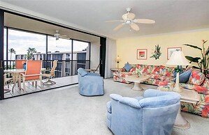 Sundial Beach Resort by Dream Vacation Rentals