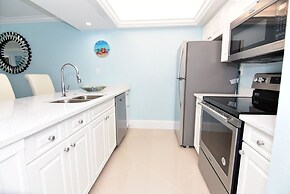 Sundial Beach Resort by Dream Vacation Rentals