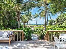 Captiva Charm