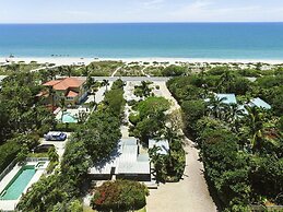 Captiva Charm
