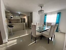 Inviting 3-bedroom Apt in Santo Domingo!