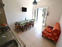 Charming Apartment In Central Location With Air Conditioning, Pets