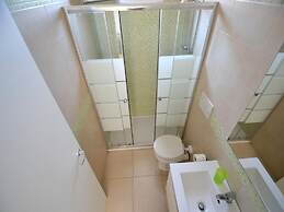 Charming Apartment In Central Location With Air Conditioning, Pets