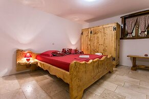 Stonehouse Marina - Estate With A Two Private Pools