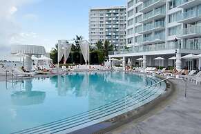 High Floor Studio 1100 Condo Hotel