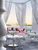 High Floor Studio 1100 Condo Hotel