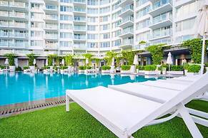 High Floor Studio 1100 Condo Hotel