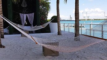 High Floor Studio 1100 Condo Hotel