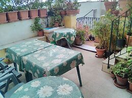 Room in Guest Room - Beautiful Double Room