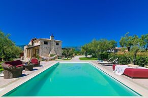 Villa Zeza - The Ultimate Family Villa