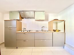 Cache-nez, Piazza Dante Napoli