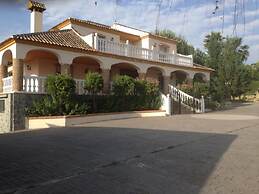Villa Minerva With Views of the Serrania de Ronda