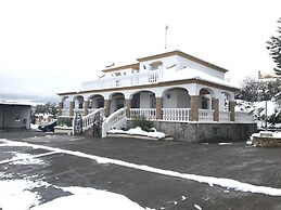 Villa Minerva With Views of the Serrania de Ronda