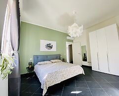 Cosy Flat with Sea View Balcony