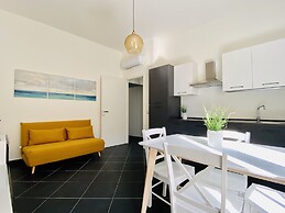 Cosy Flat with Sea View Balcony