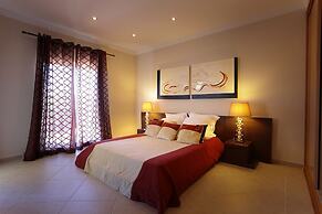 Outstanding Villa Very Well Located Near The Beach