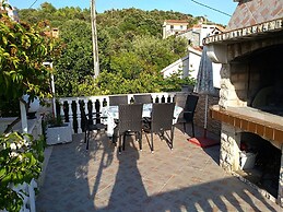 Romantic Apartment With Sea View Vinisce, Dalmatia