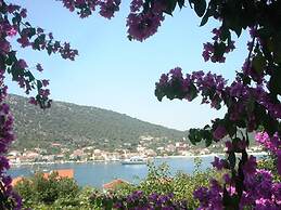 Romantic Apartment With Sea View Vinisce, Dalmatia