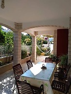 Romantic Apartment With Sea View Vinisce, Dalmatia