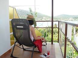 Romantic Apartment With Sea View Vinišće, Dalmatia
