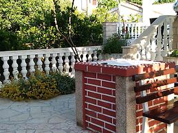 Romantic Apartment With Sea View Vinišće, Dalmatia