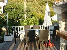 Romantic Apartment With Sea View Vinišće, Dalmatia