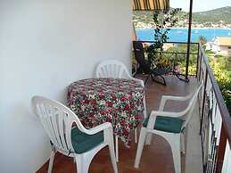 Romantic Apartment With Sea View Vinišće, Dalmatia