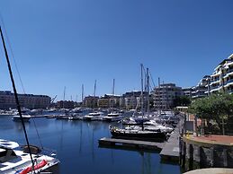 V&a Waterfront Marina Yacht Basin - 3 Bedrooms